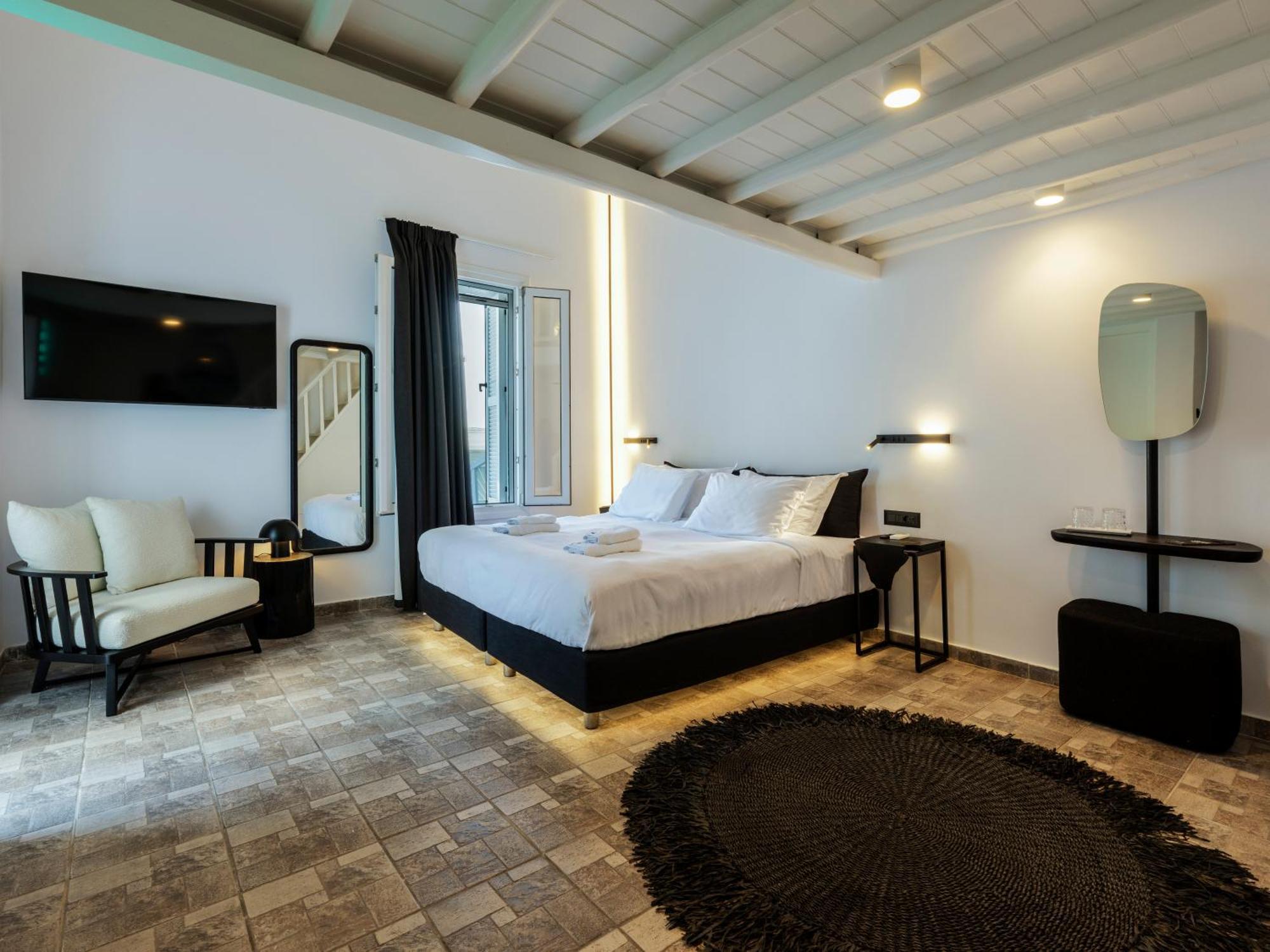 She Mykonos - The Residency Aparthotel